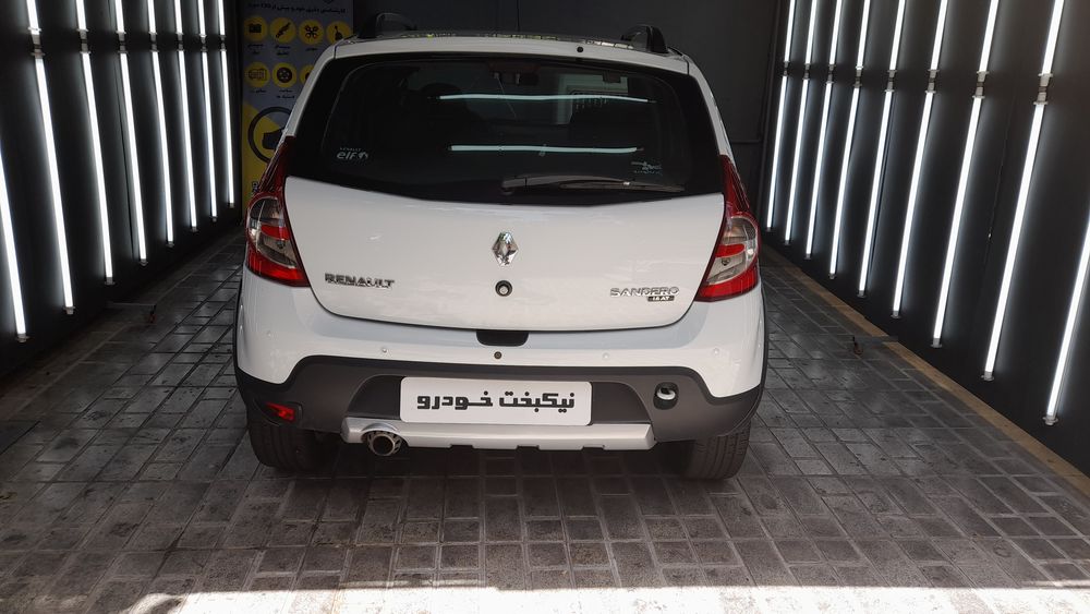 رنو-ساندرو استپ وی-1397