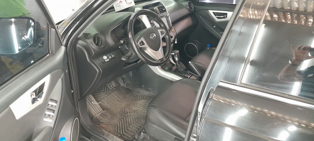 لیفان-x60-1396