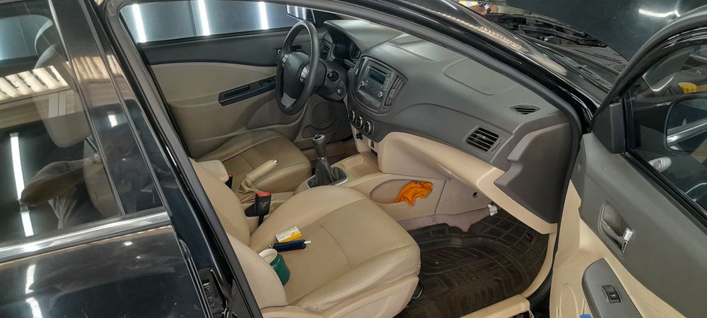 ام وی ام-550-1394