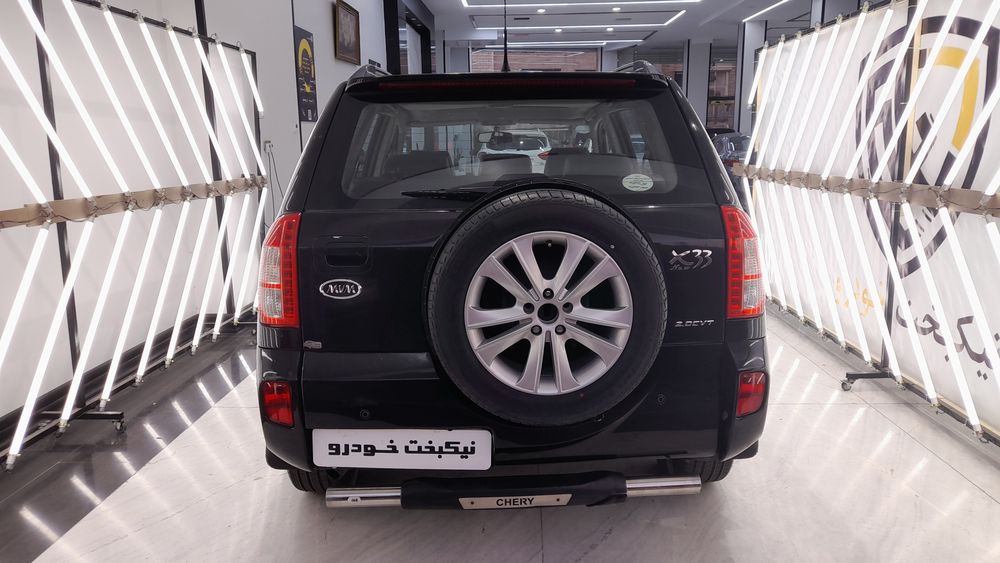ام وی ام-X33-1393