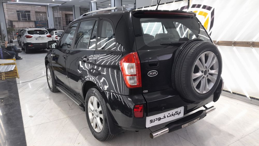 ام وی ام-X33-1393