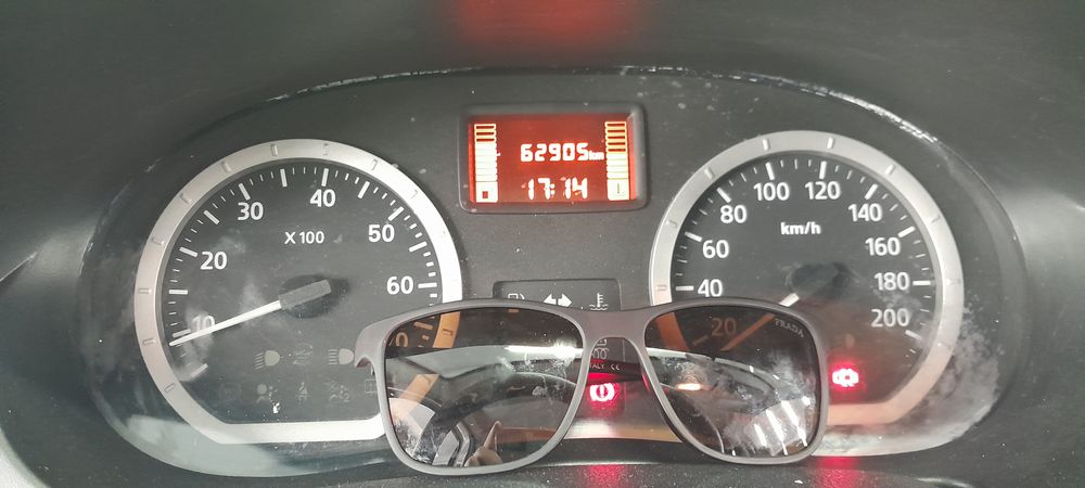 رنو-پارس تندر-1397