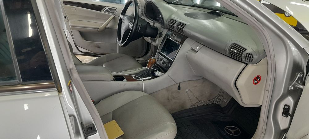 بنز-C-2005