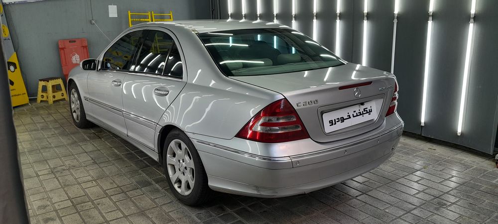 بنز-C-2005