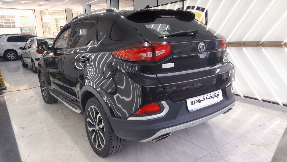 ام جی-GS-2016