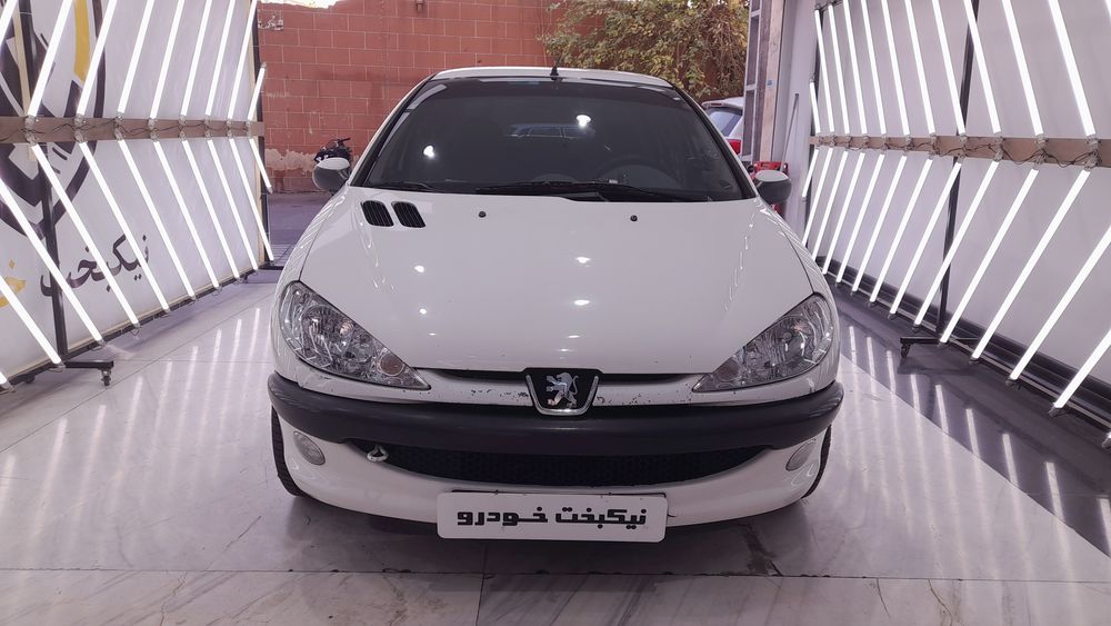 پژو-206 صندوقدار-1392