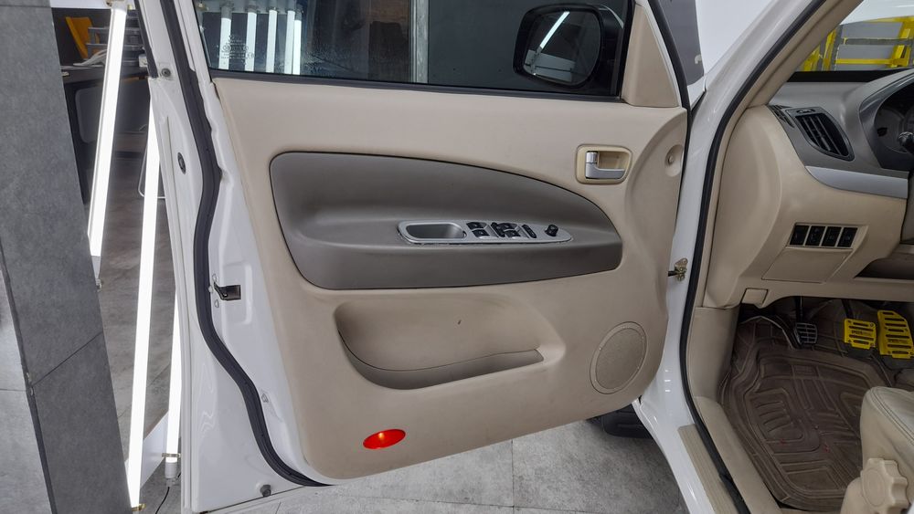 ام وی ام-X33-1391