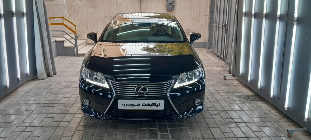 لکسوس-ES-2014