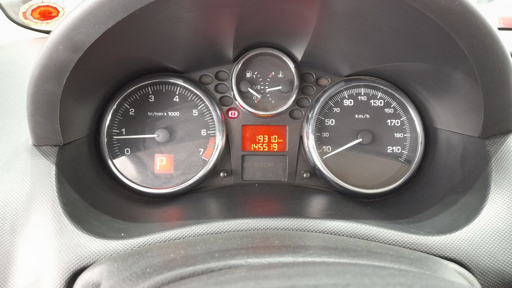 پژو-207-1390