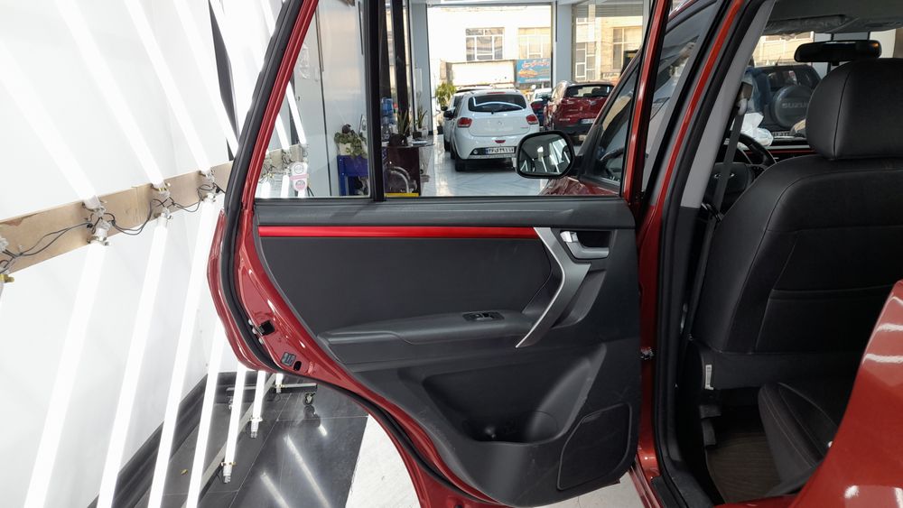 ام وی ام-X33-1396