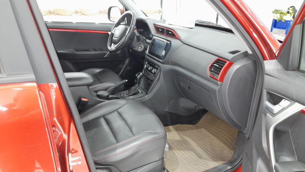 ام وی ام-X33-1396