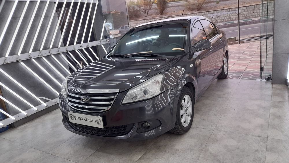 ام وی ام-550-1394