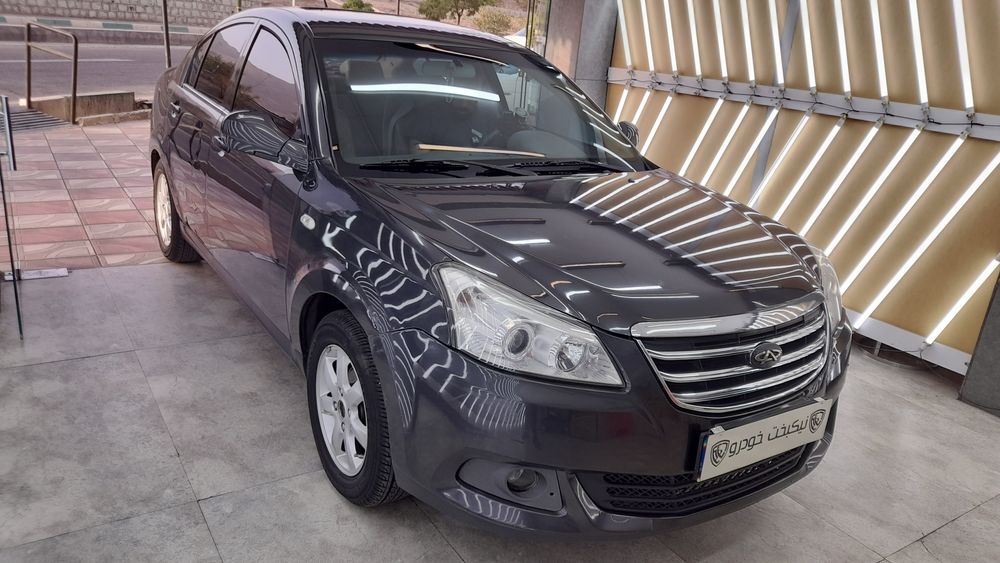 ام وی ام-550-1394