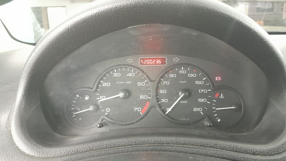 پژو-206-1390