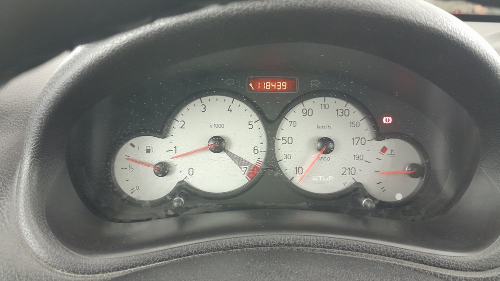 پژو-206 صندوقدار-1395