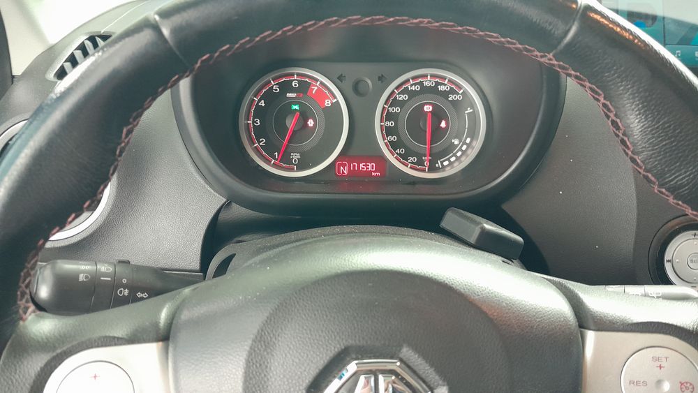 ام جی-MG3-2015