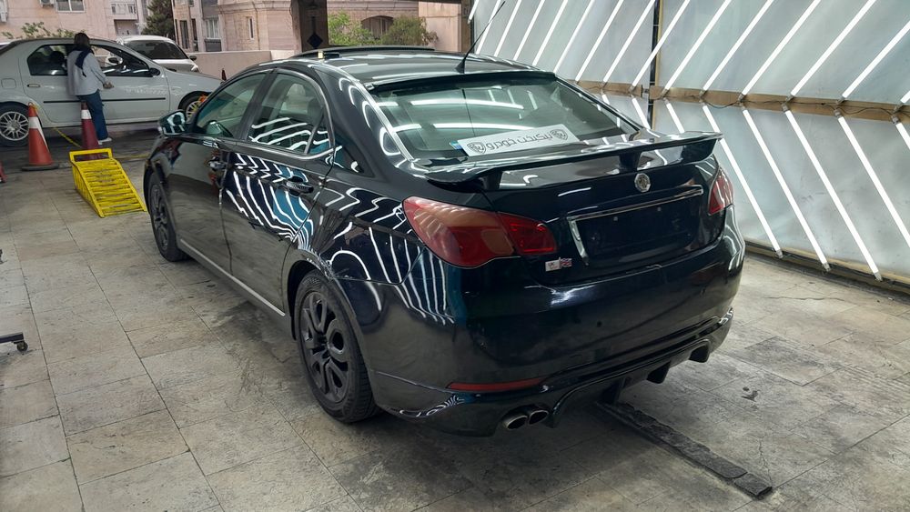 ام جی-550-2012