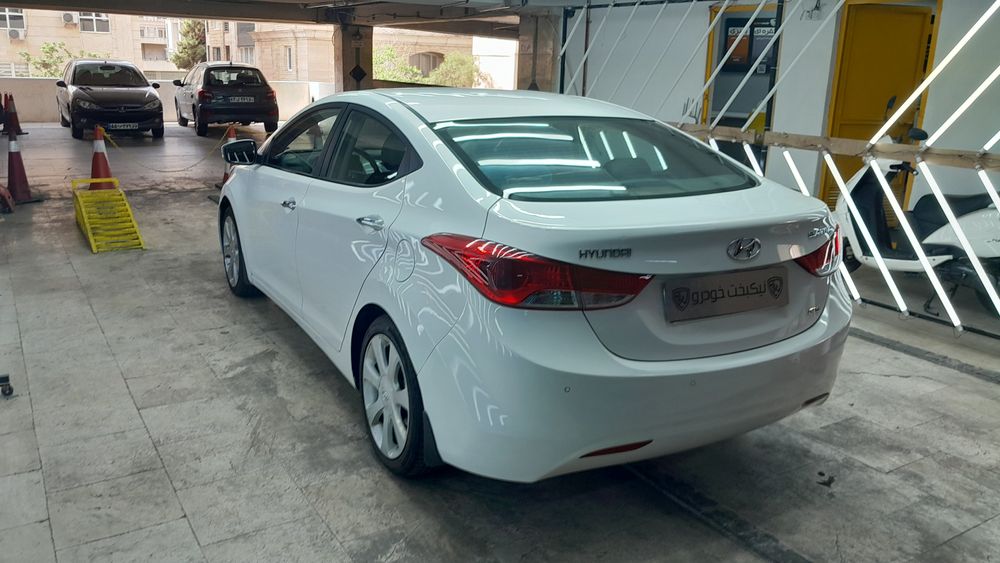 هیوندای-النترا-2014