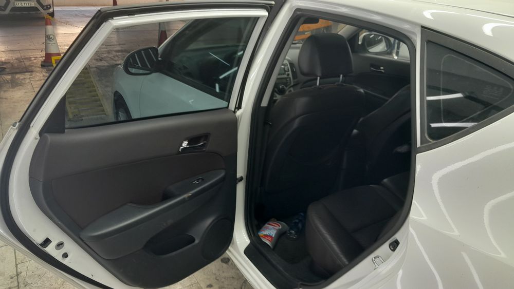 هیوندای-i30-2010