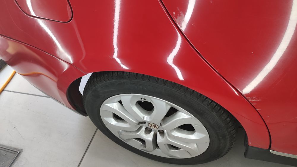 defect-car-ام جی-550-2010