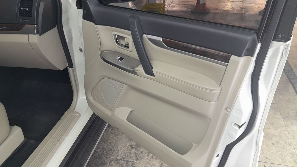 میتسوبیشی-پاجرو چهار درب-2016