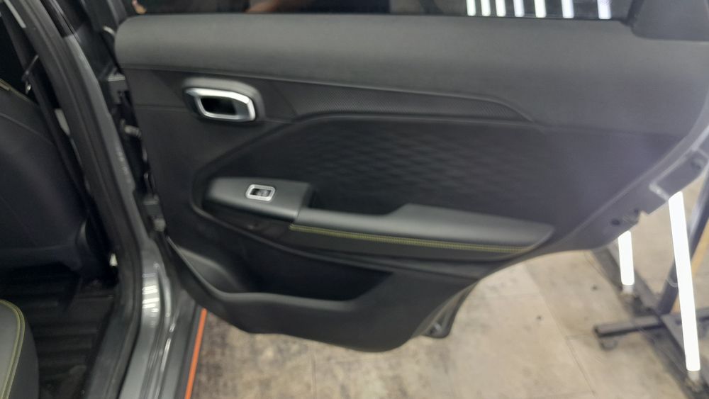 ام وی ام-X33 S-1402