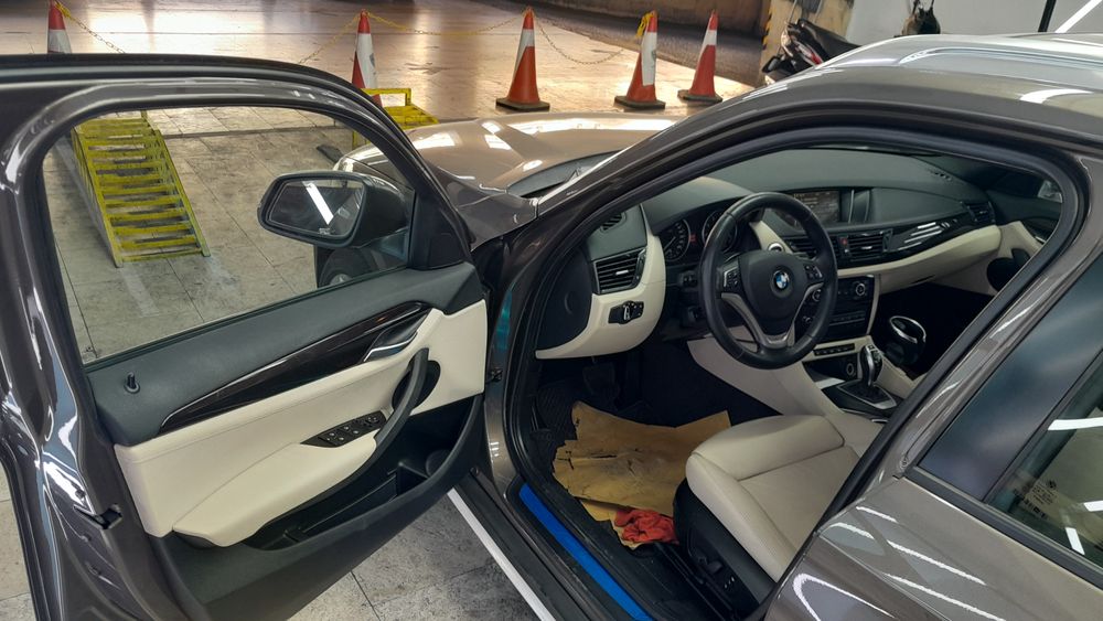 بی ام و-X1-2013