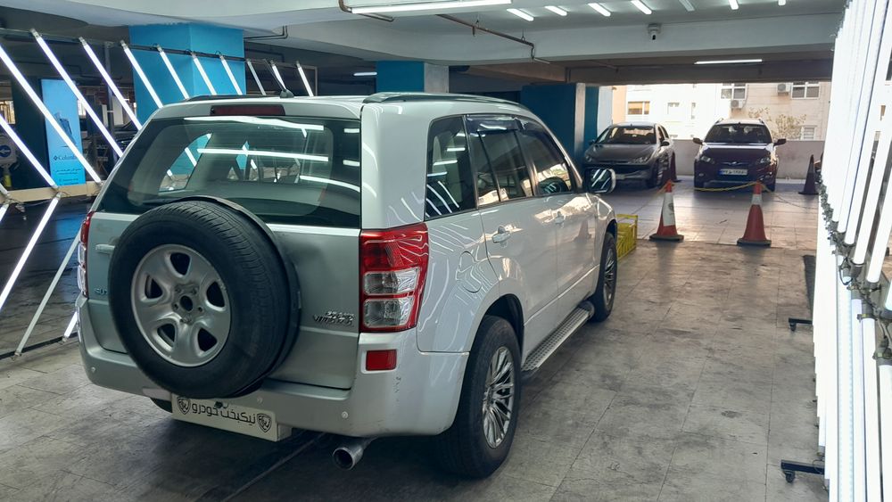 سوزوکی-ویتارا-2006