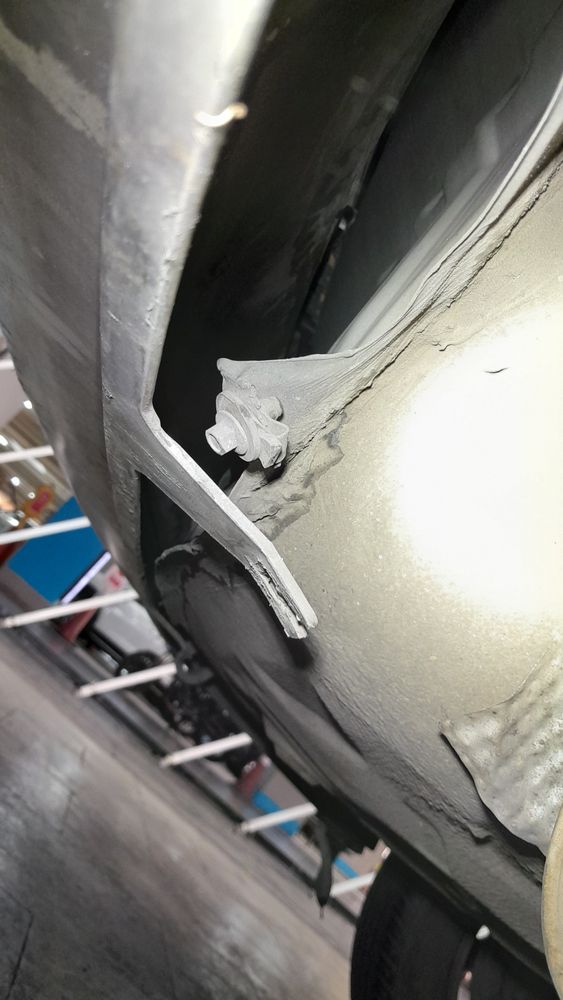 defect-car-لیفان-620-1391