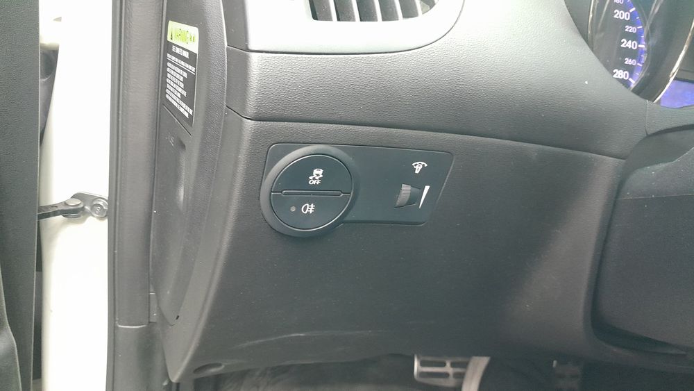 هیوندای-جنسیس-2011