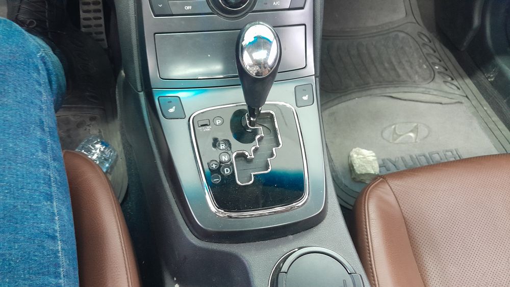 هیوندای-جنسیس-2011