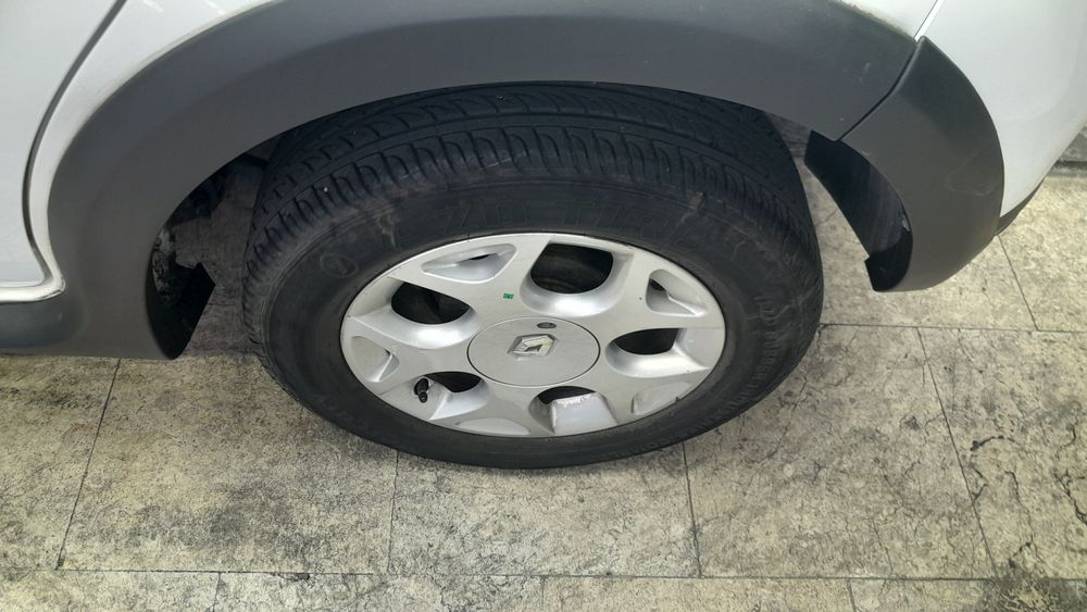 رنو-ساندرو استپ وی-1396