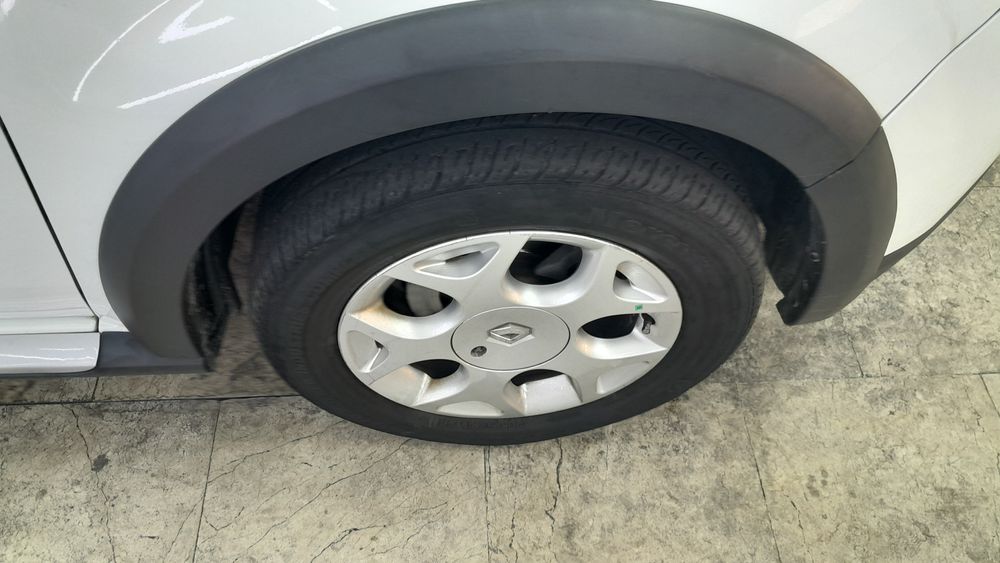 رنو-ساندرو استپ وی-1396