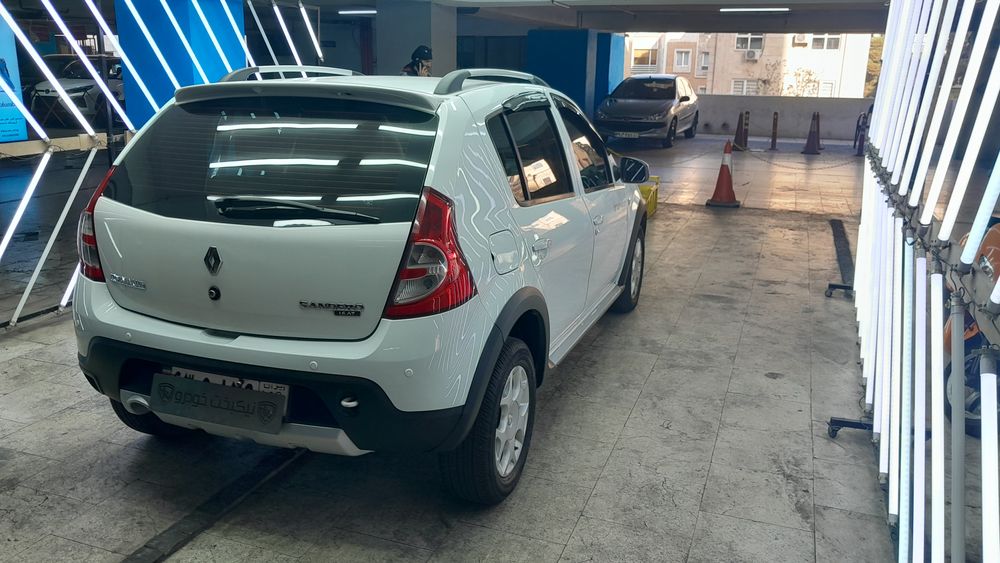 رنو-ساندرو استپ وی-1396