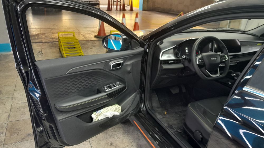 ام وی ام-X33 S-1403