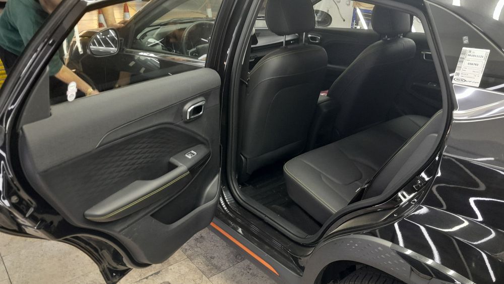 ام وی ام-X33 S-1403