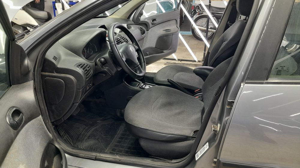 پژو-206 صندوقدار-1387