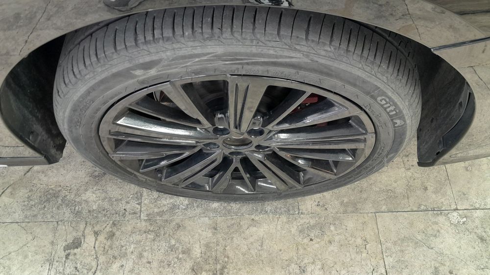 فونیکس-آریزو 8-1404