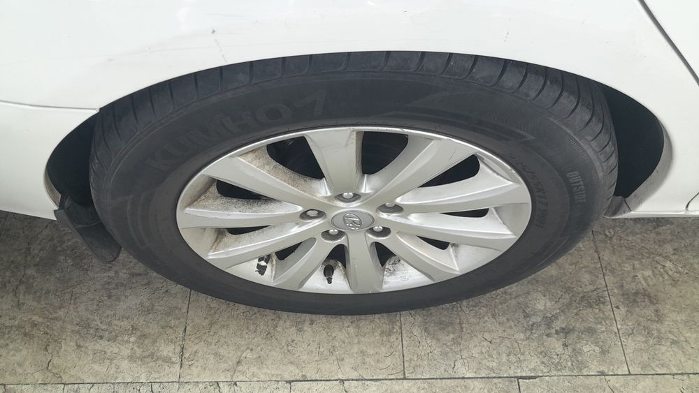 هیوندای-آزرا-2010