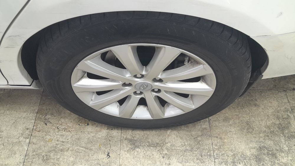 هیوندای-آزرا-2010