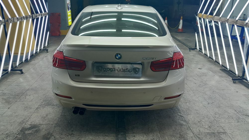 بی ام و-سری 3-2013