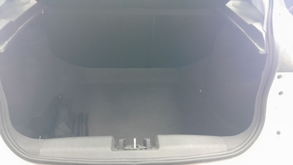 ام وی ام-X33 S-1404