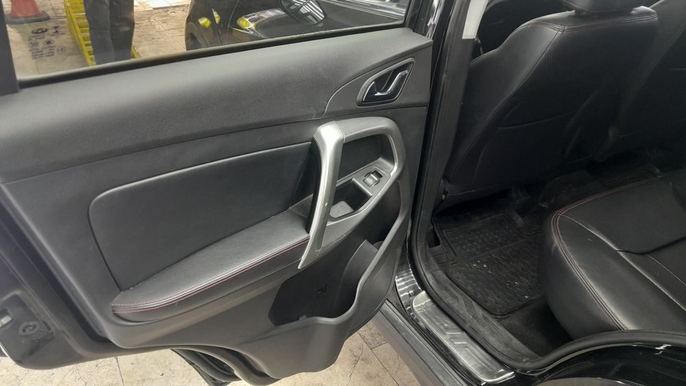 چری-تیگو 5-1394