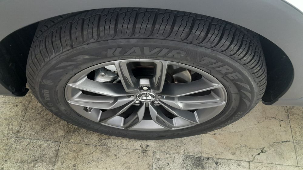 دانگ فنگ-دیگنیتی-1404