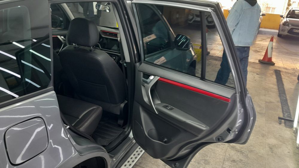 ام وی ام-X33-1400