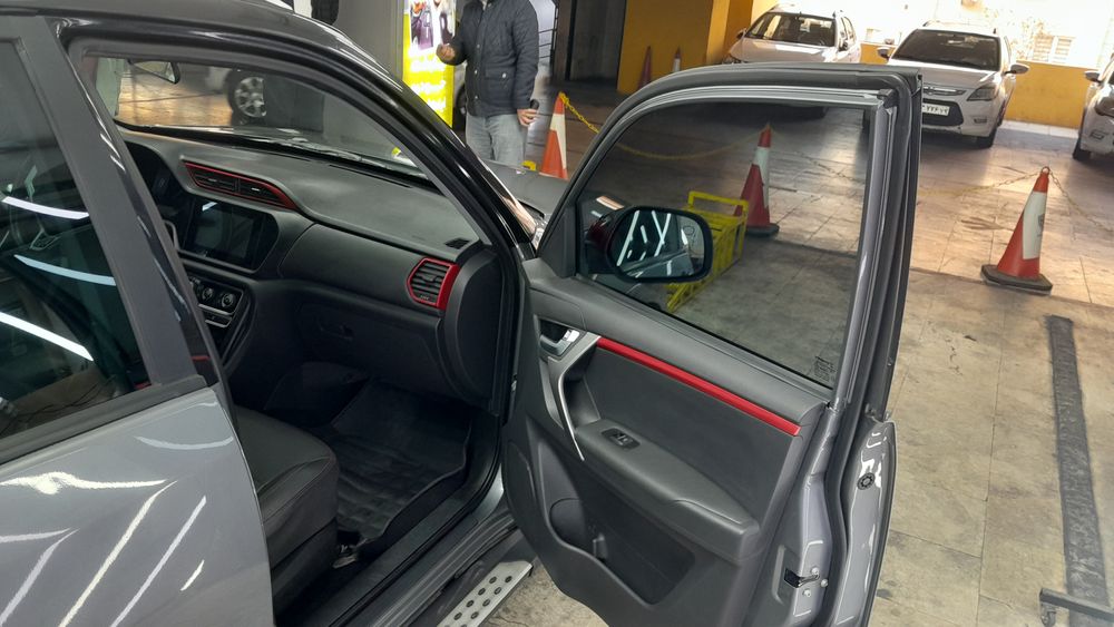 ام وی ام-X33-1400