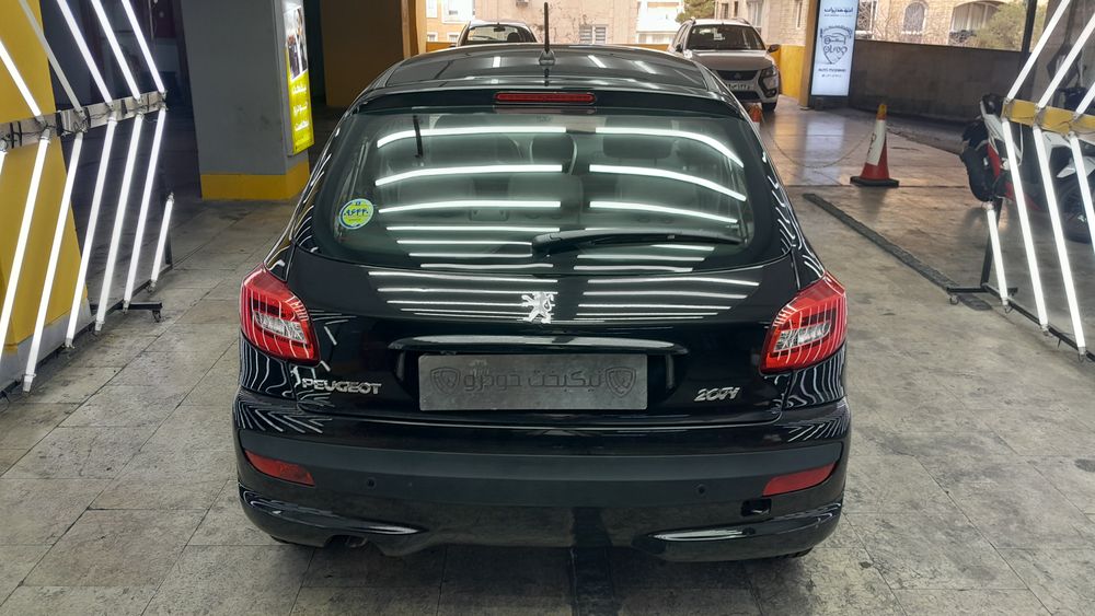 پژو-207-1402
