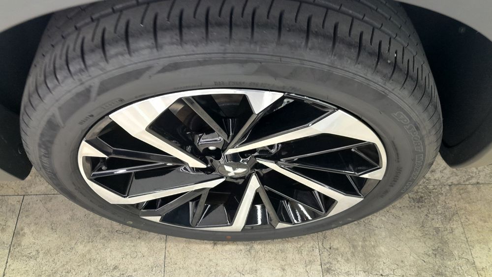 میتسوبیشی-اوتلندر-2023