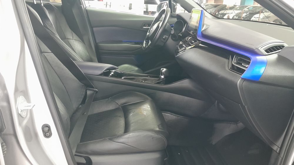 تویوتا-CHR هیبرید-2018