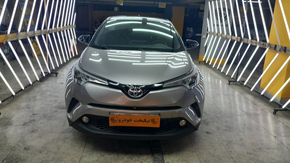تویوتا-CHR هیبرید-2018